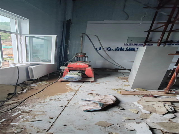 东辽地基基础下沉墙体裂缝加固注浆顶升施工